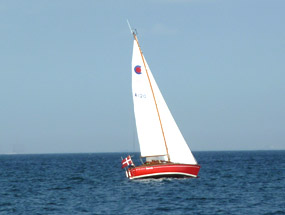 sailboat in the summer clipart