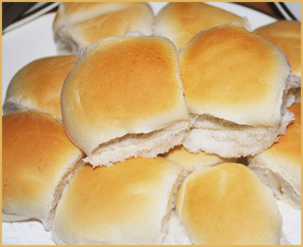 dinner rolls for Thanksgiving dinner