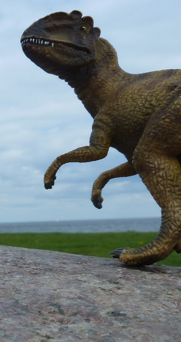 dinosaur standing for fight