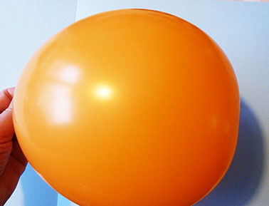 blown up balloon for ice lantern